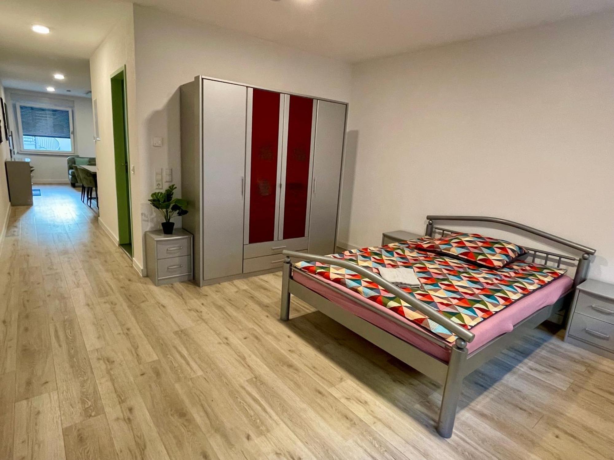 Neu Goldstadt Wunderschoenes 2 Zimmer Apartament Schloessle Zentrum Пфорцгейм Екстер'єр фото